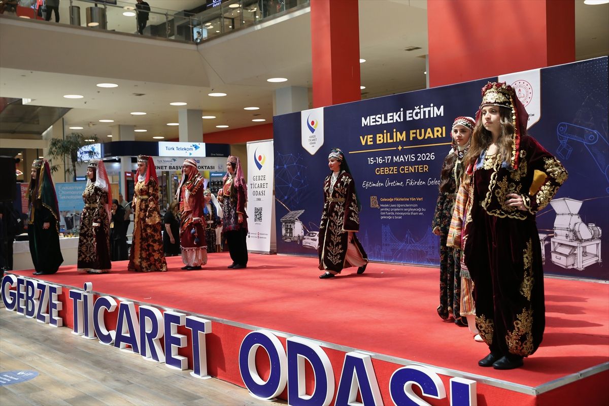 Kocaeli'de sanayiciler ve öğrenciler fuarda buluştu