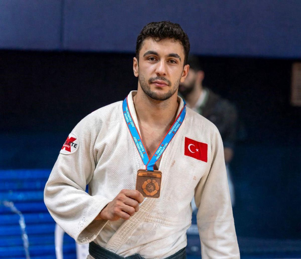 OMÜ'lü milli sporcu iki branşta Türkiye derecesi elde etti
