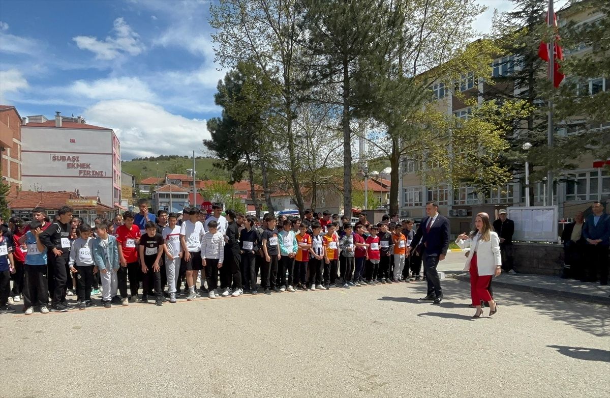 Şabanözü'nde 7'den 70'e Halk Koşusu yapıldı