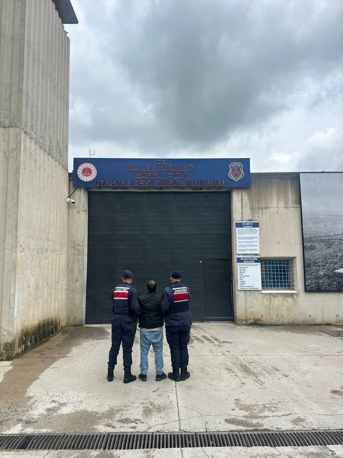 Samsun'da 2 firari hükümlü yakalandı