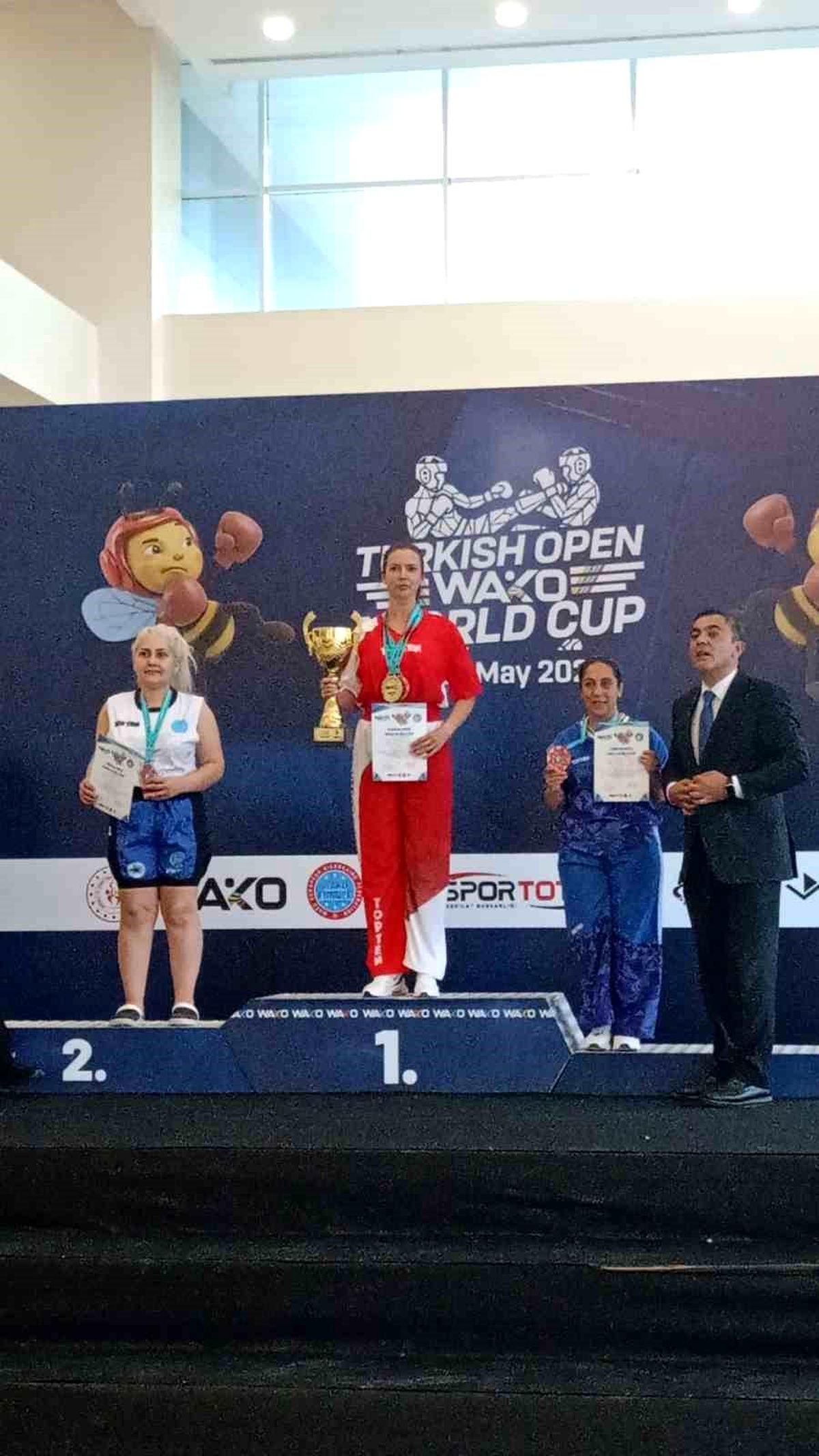 Sandıklılı sporcudan Kick Boks Kupası'nda büyük başarı