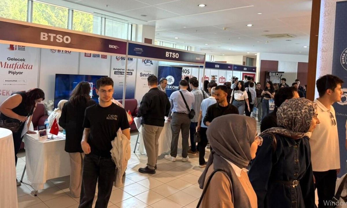 Tavşanlı MYO öğrencileri MARMARAKAF 26'da kariyer yolculuğuna çıktı