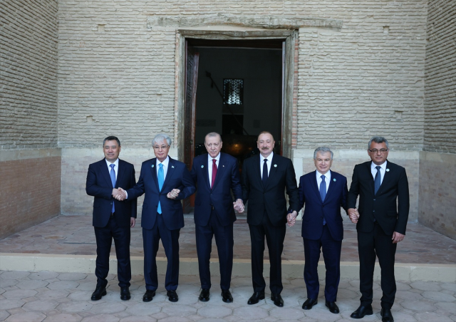 قمة منظمة الدول التركية