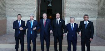 Türk Devletleri Teşkilatı Zirvesi'ne damga vuran poz