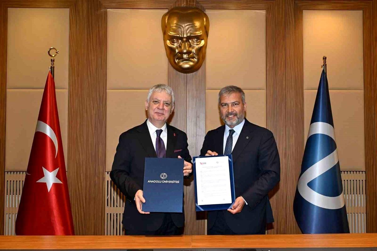 Anadolu Üniversitesi ile Rekabet Kurumu arasında akademik iş birliği protokolü