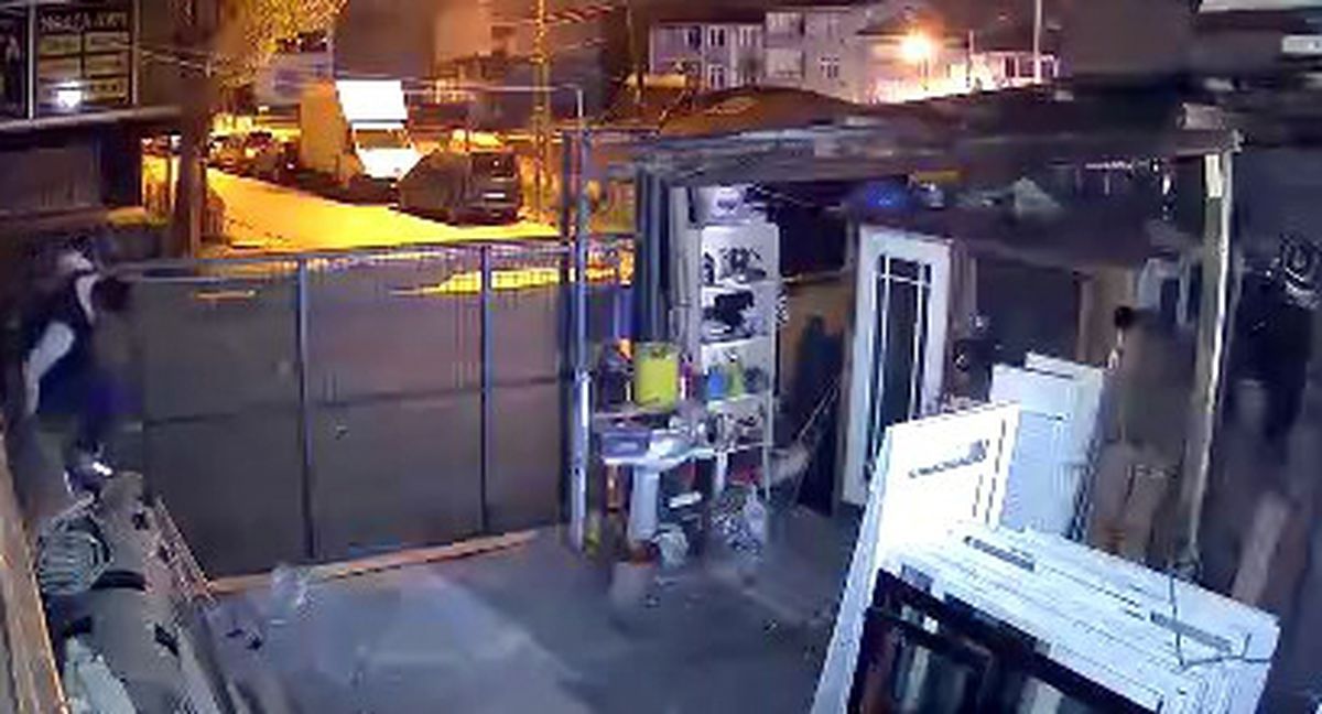 Avcılar'da iş yerine hırsızlık yapan şüpheli yakalandı