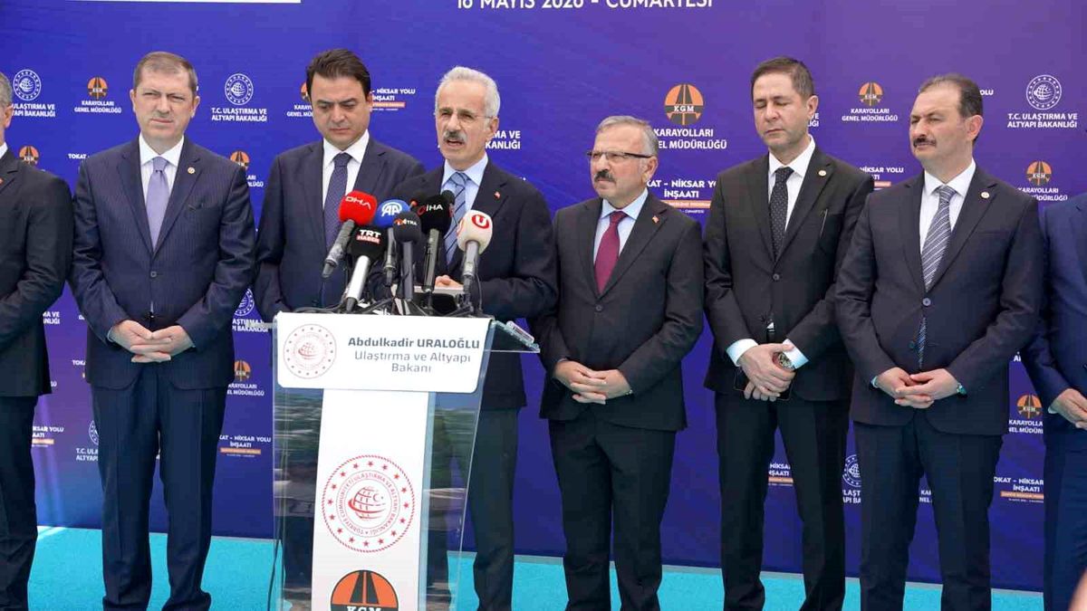 Bakan Uraloğlu: 'Tokat-Niksar yolundaki tüm çalışmalarımızı 2027 yılında tamamlamayı hedefliyoruz'