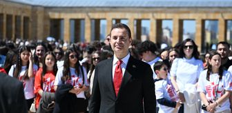 Balıkesirli 1071 genç Anıtkabir'i ziyaret etti
