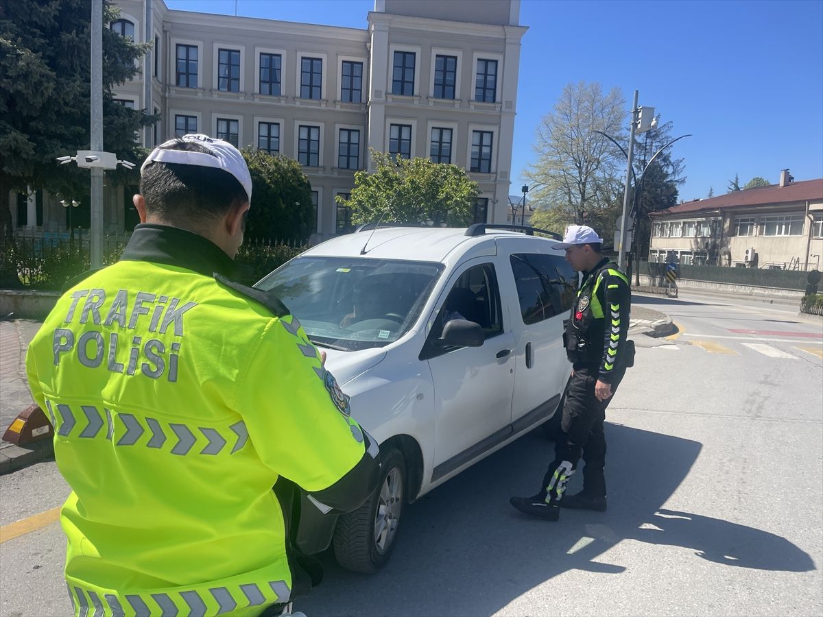 Bolu'da trafik ekiplerince denetim gerçekleştirildi