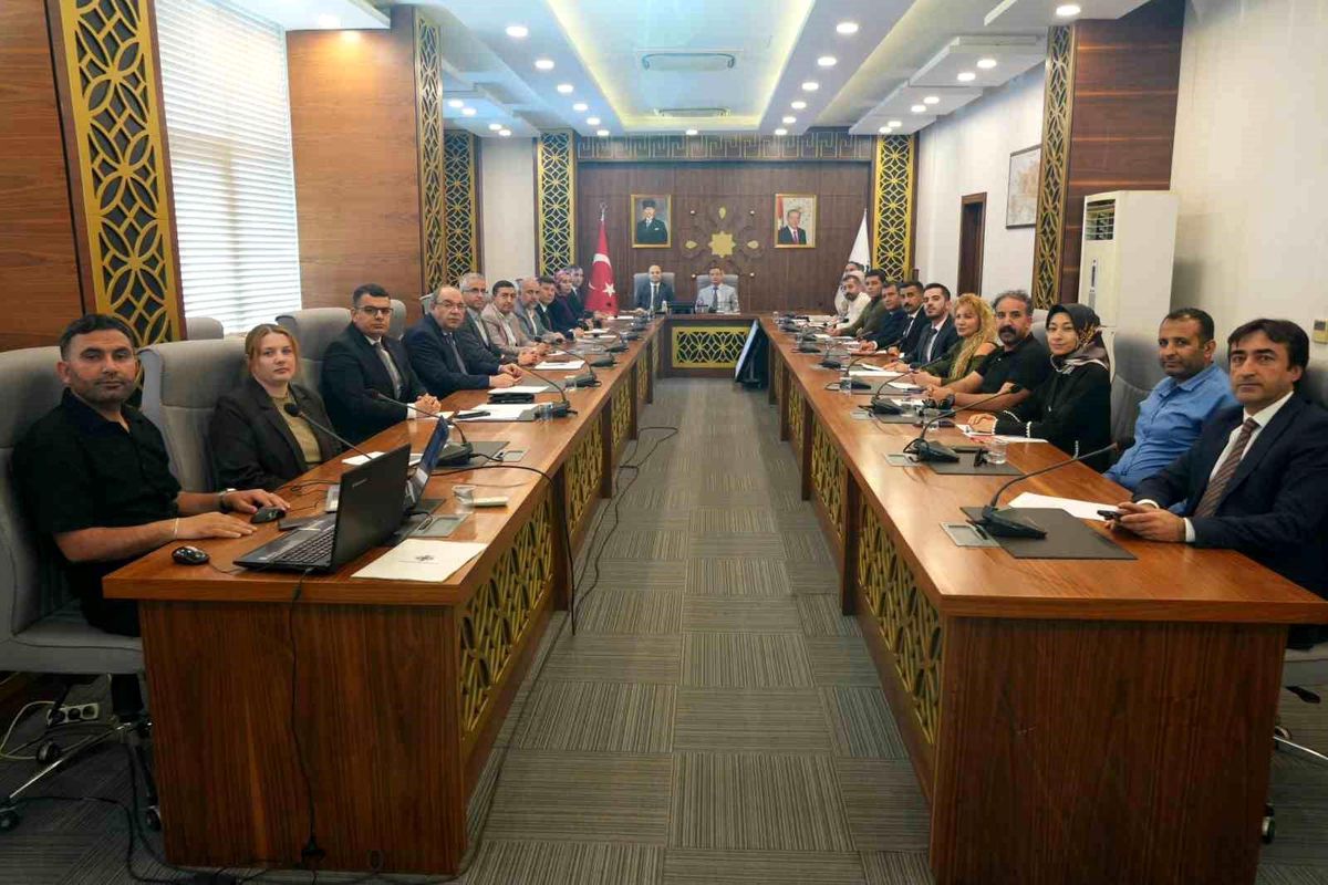 Cizre'de 'Çocukların Koruması' ele alındı