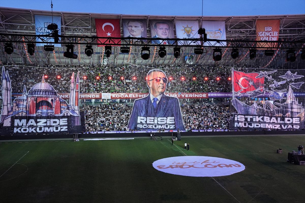 Erdoğan: Fatih'in ruhunu taşıyan gençler burada