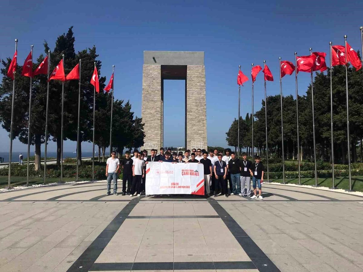 Düzceli gençler Çanakkale’de tarihi destanı yerinde yaşadı