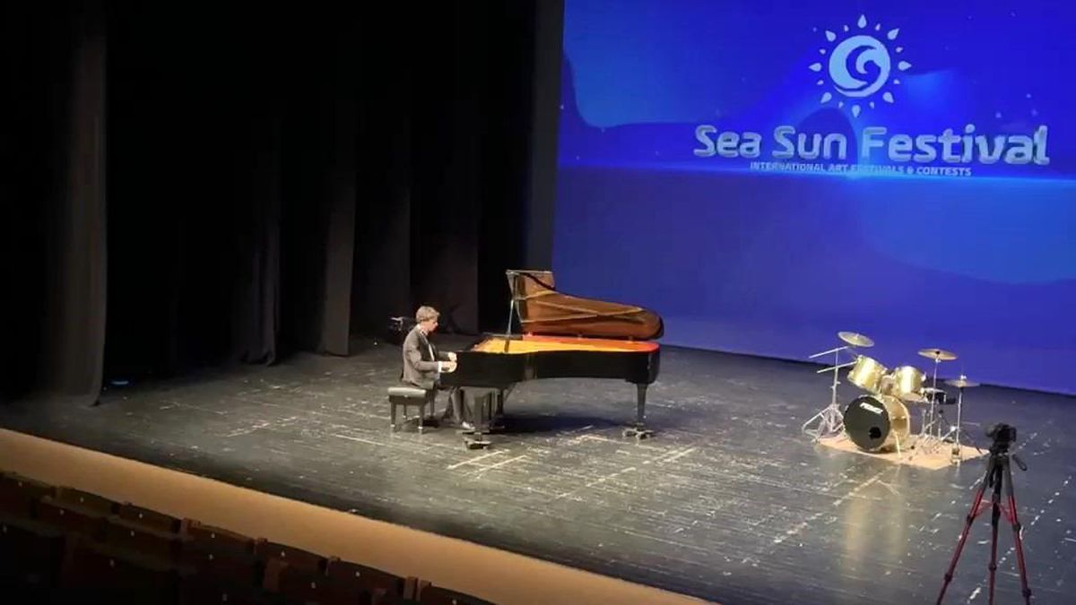 Elazığlı genç piyanist İspanya'da zirvede
