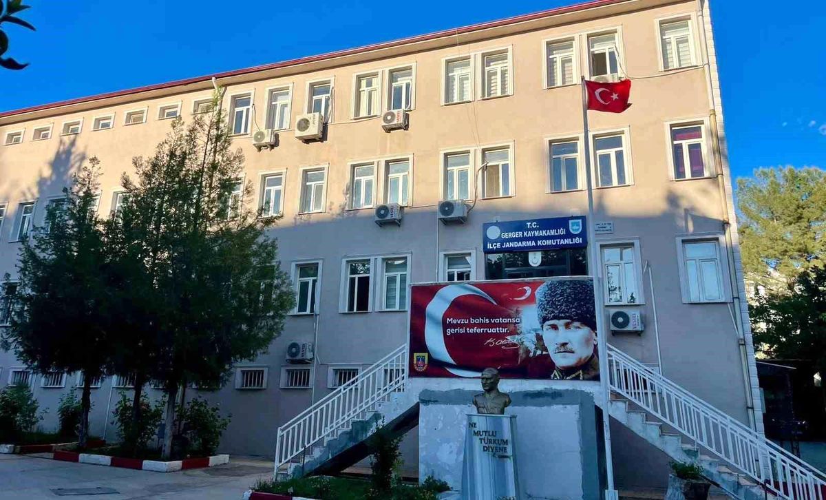 Gerger'de 5 kilo uyuşturucu ele geçirildi: 2 tutuklama
