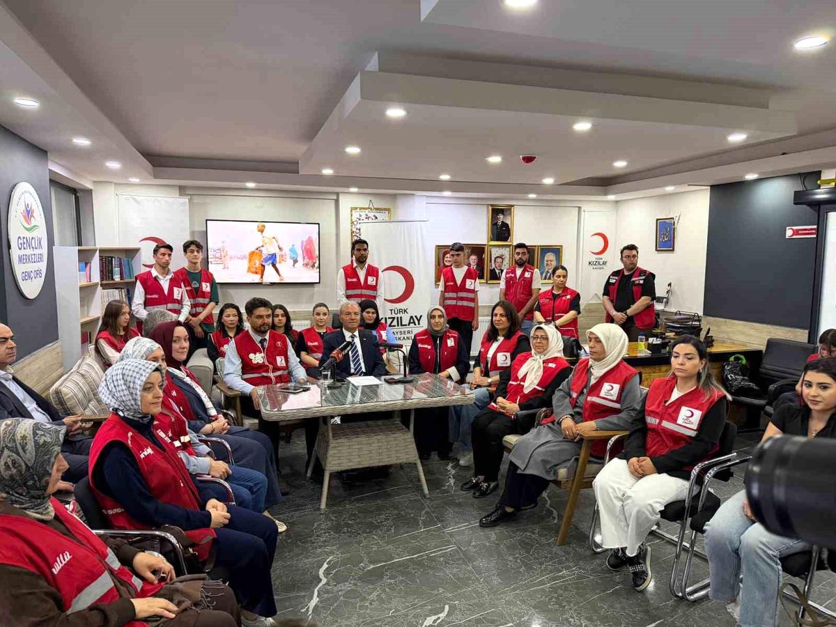Kızılay Başkanından açıklama: 'Sehven paylaşım nedeniyle özür dilerim'