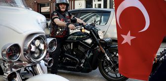 Motosiklet tutkunları '19 Mayıs' için Samsun'da tur attı