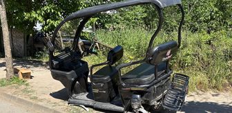Sakarya'da sürücü kursu aracıyla çarpışan elektrikli motosikletteki 4 kişi yaralandı