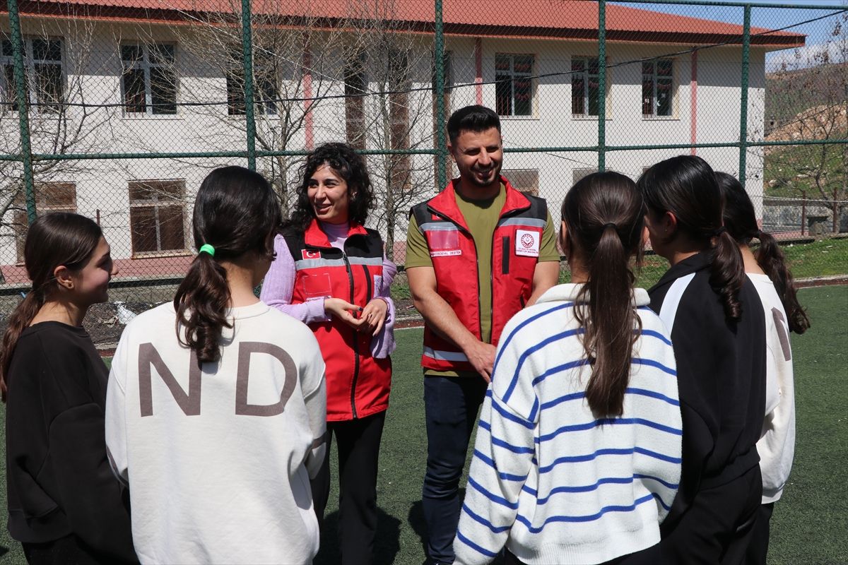 Siirt'te yaratıcı drama ile akran zorbalığına dur