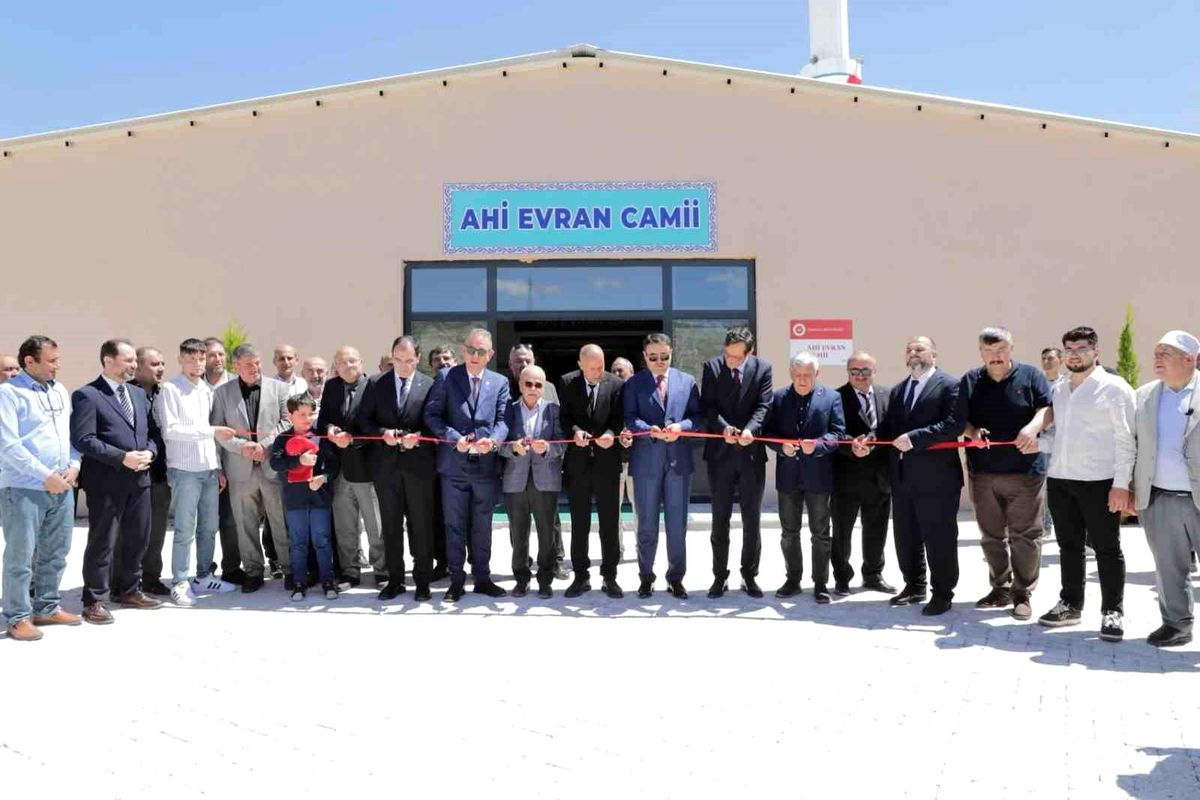 Tavşanlı'da 3 büyük açılış bir günde gerçekleşti
