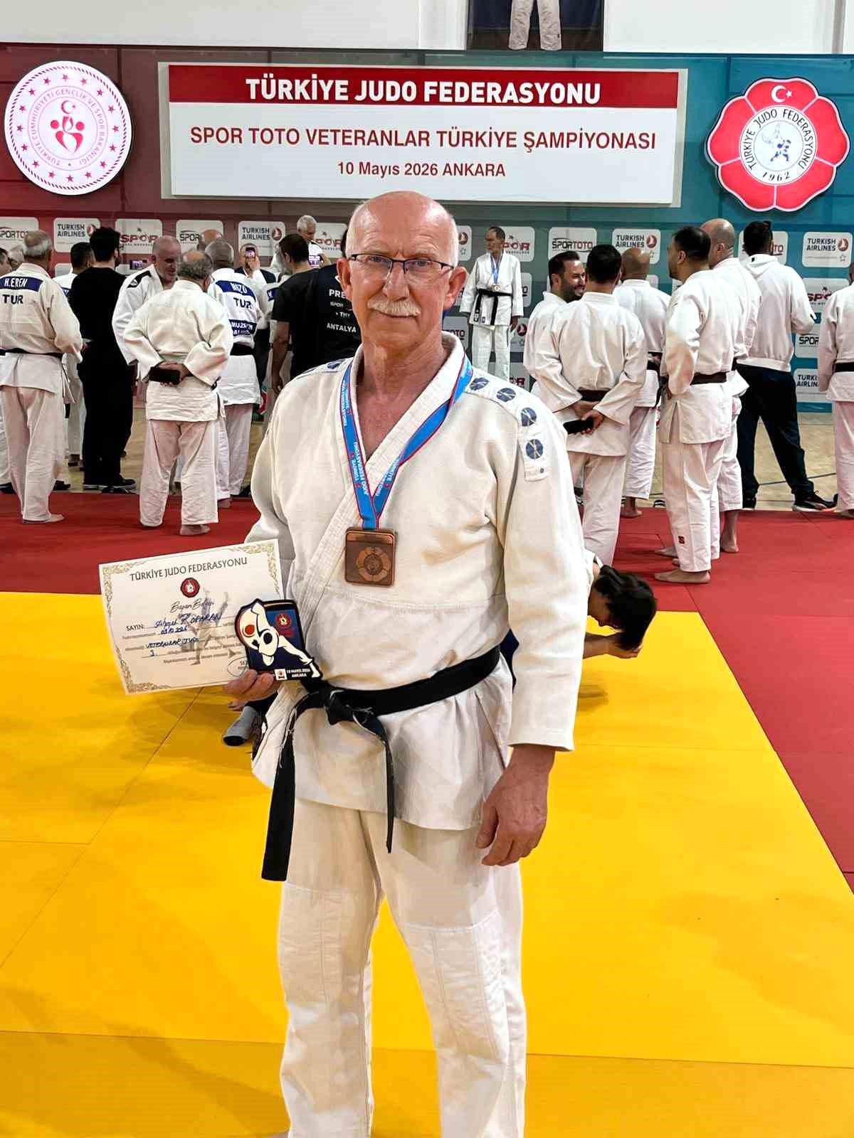 Veteran judoculardan 2 bronz madalya