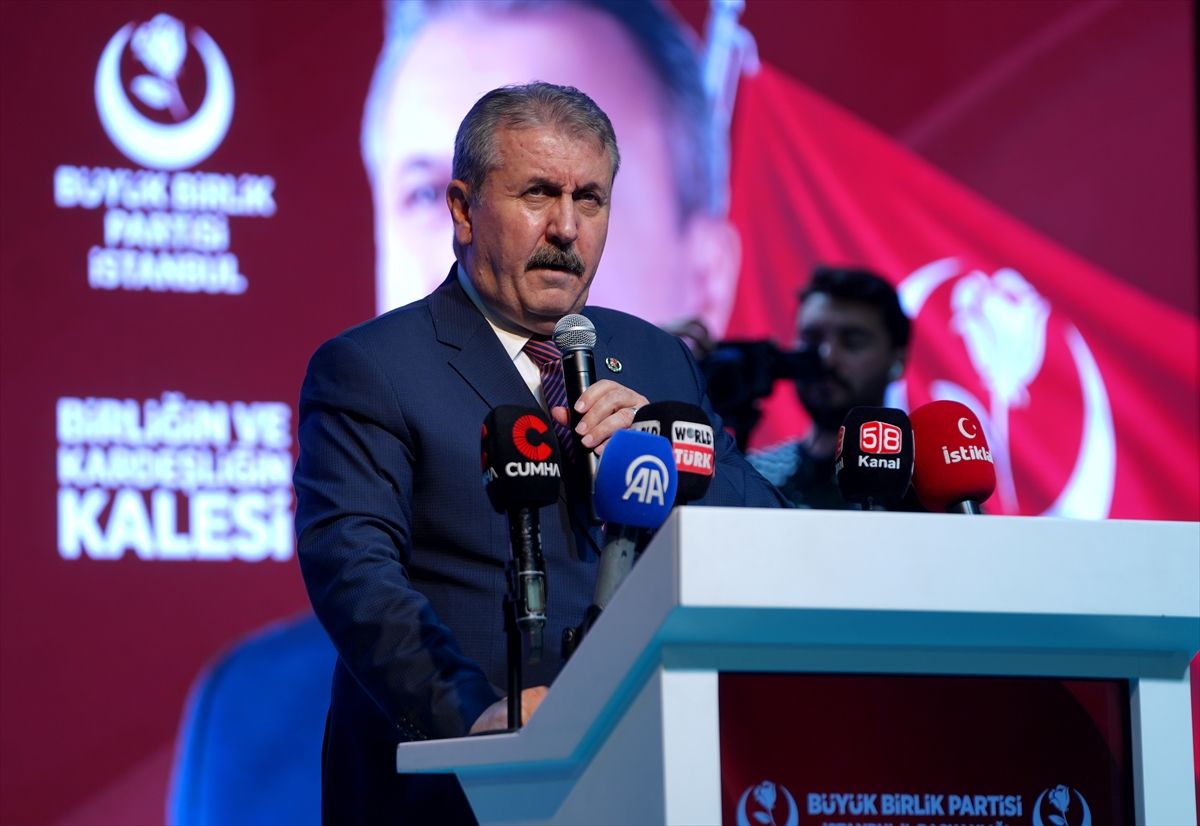 BBP lideri Destici: Aile kurumumuza sahip çıkmalıyız
