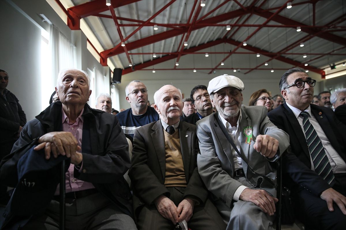 Bursa'da Sultan 2. Abdülhamid'in yaptırdığı lisede '143'üncü Pilav Günü' etkinliği düzenlendi