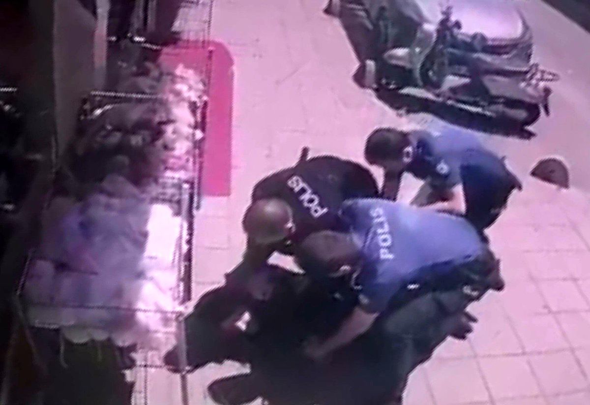 Çorlu'da polis şehit eden saldırganın yakalanma anı kamerada