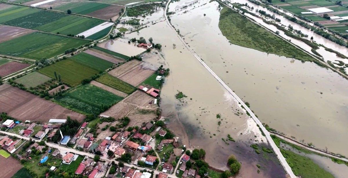Erbaa'daki taşkının bilançosu gün ağarınca ortaya çıktı