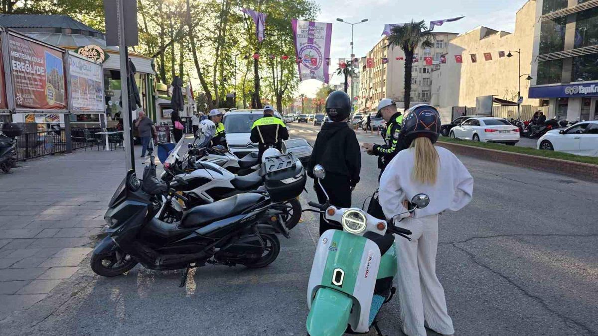 Ereğli'de motosiklet denetimi: Trafik ekipleri göz açtırmadı