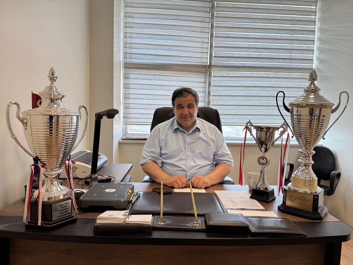 Görme engelli eski milli sporcu kazandığı 41 madalyayla engellilere örnek oluyor
