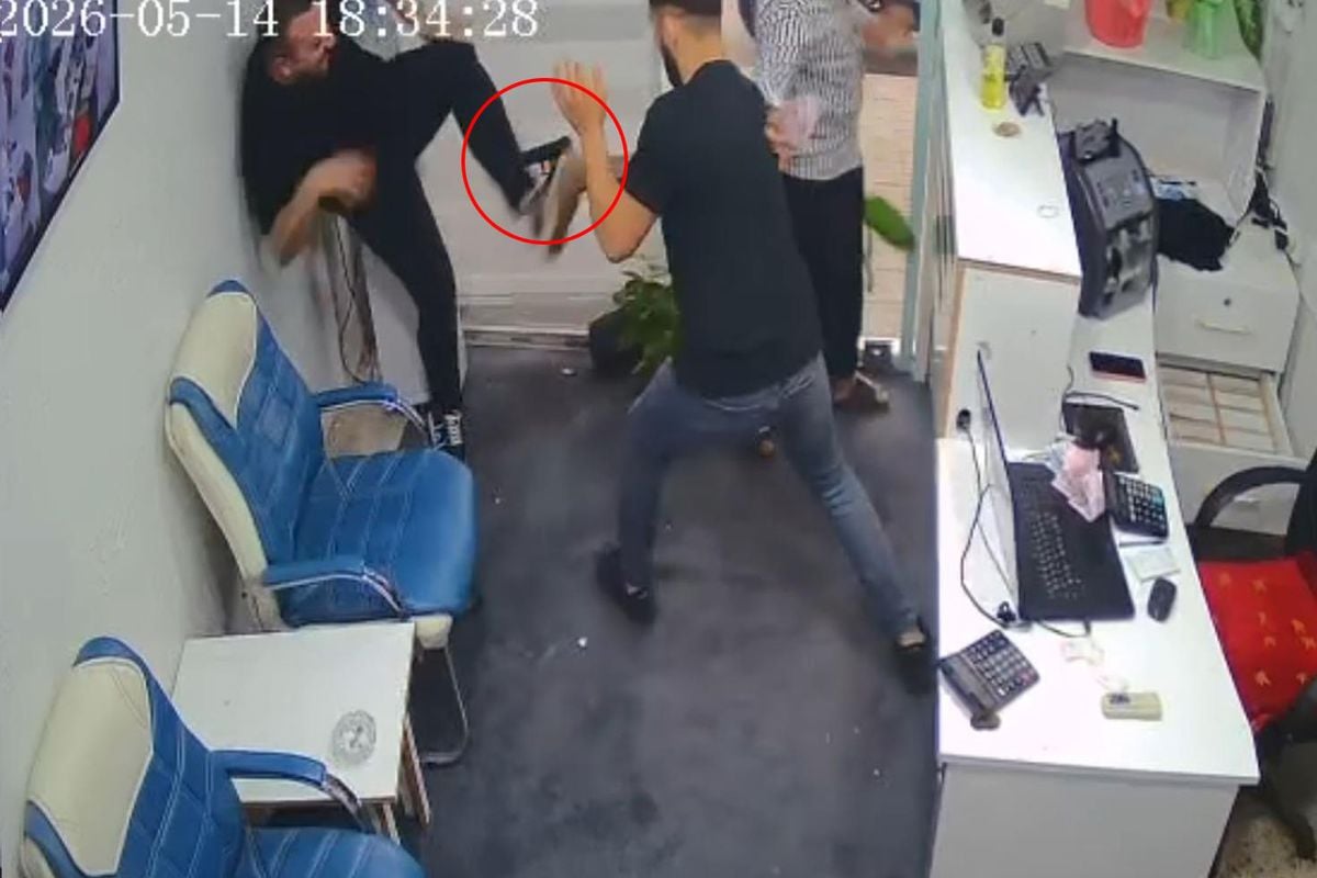 Döviz bürosuna girip peş peşe tetiğe bastı! Ölüm kalım mücadelesi kamerada