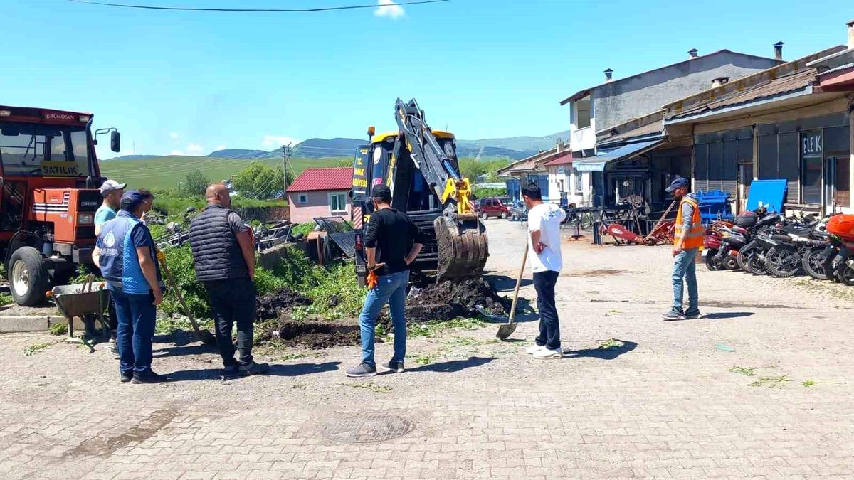 İlçede doğalgaz altyapı çalışmaları devam ediyor