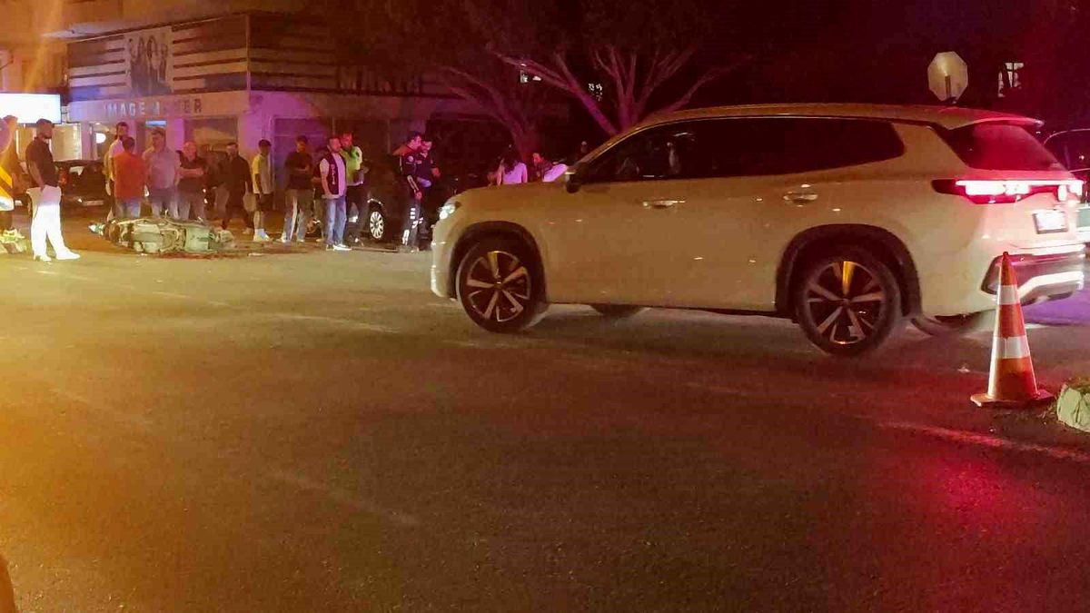 Manavgat'ta otomobil ile motosiklet çarpıştı: 2 yaralı