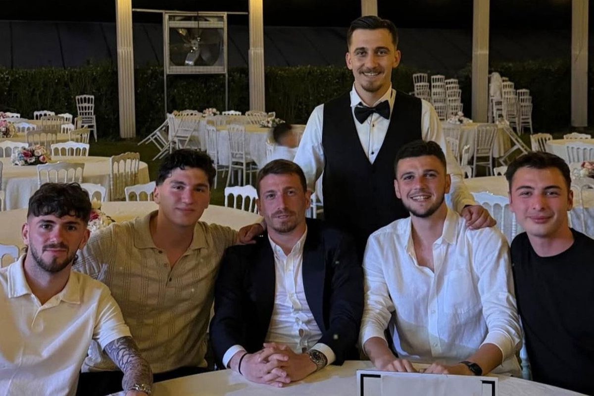 Mert Hakan Yandaş, cezaevindeki koğuş arkadaşının düğününe katıldı! Masadaki detaya dikkat