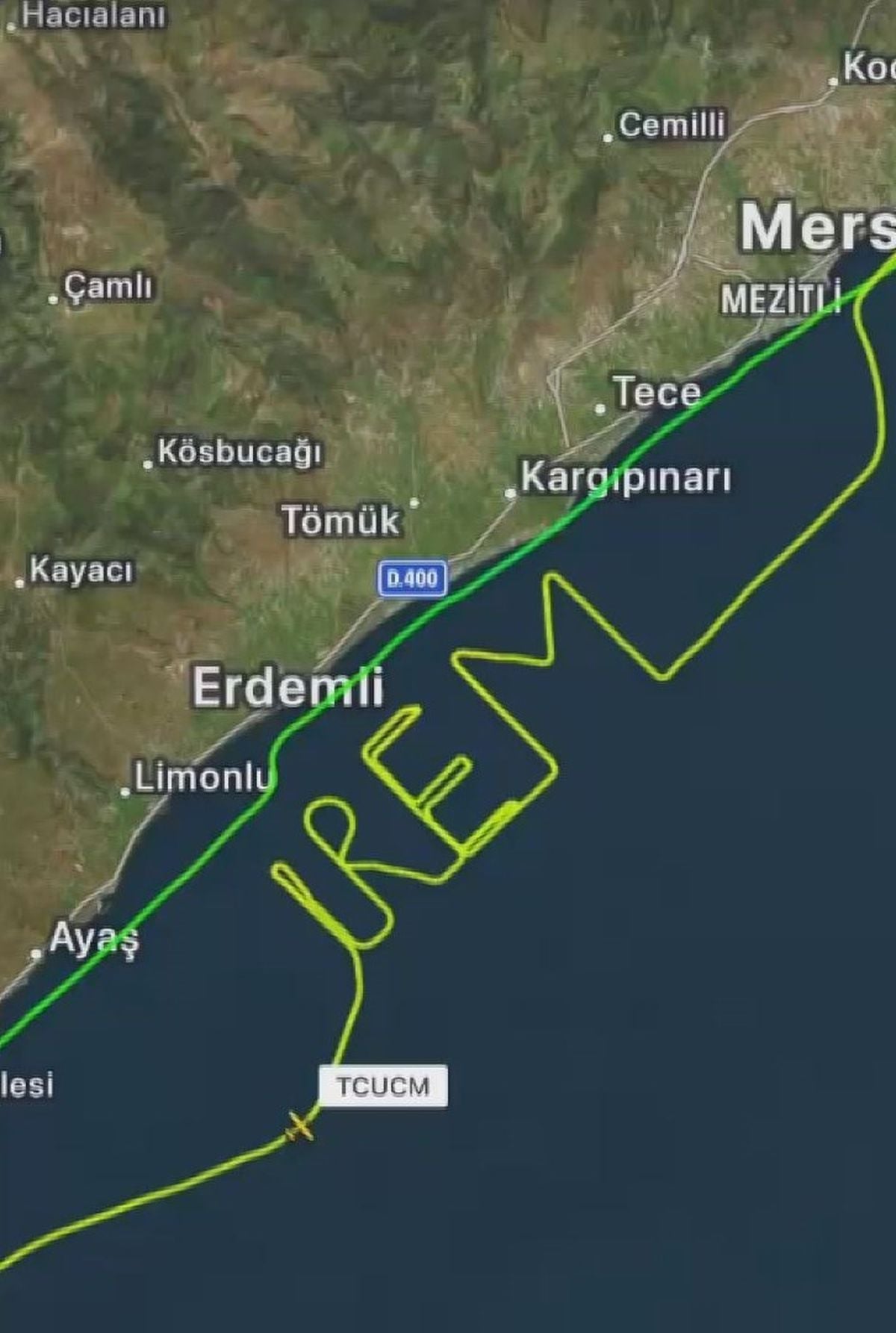 Uçağın Pilotu Mersin Erdemli Açıklarında Gökyüzüne 'İrem' İsmini Yazdı