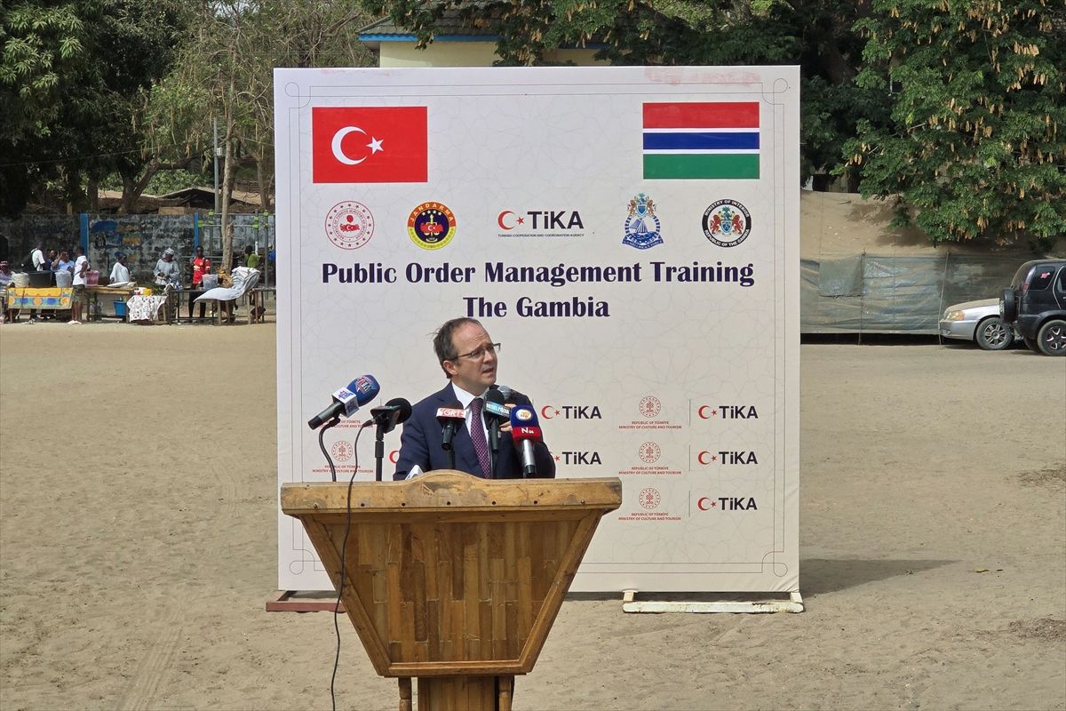 TİKA'dan Gambiya polisine toplumsal olaylara müdahale eğitimi