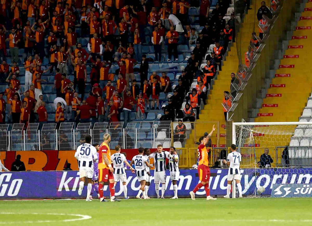 Benedyczak'ın golü Kasımpaşa'yı öne geçirdi