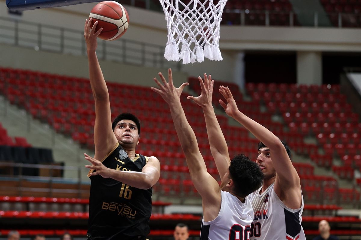 16 Yaş Altı Basketbol Şampiyonası Konya'da Başladı