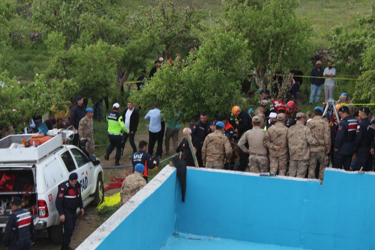 3 kişinin öldüğü, 1 kişinin hastanede tedaviye alındığı kuyu faciasında komşuları son anda kurtulmuş