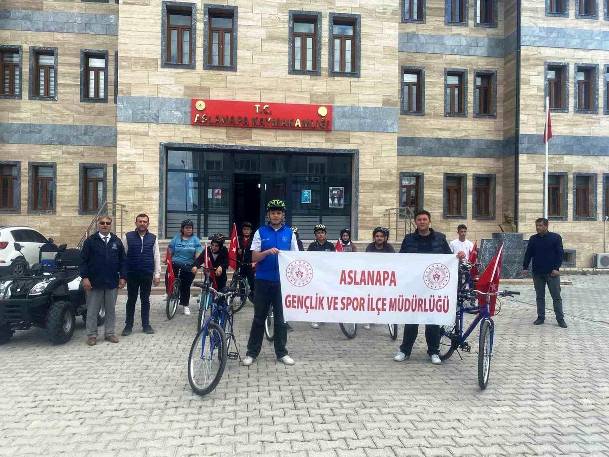 Aslanapa'da bisiklet turu düzenlendi
