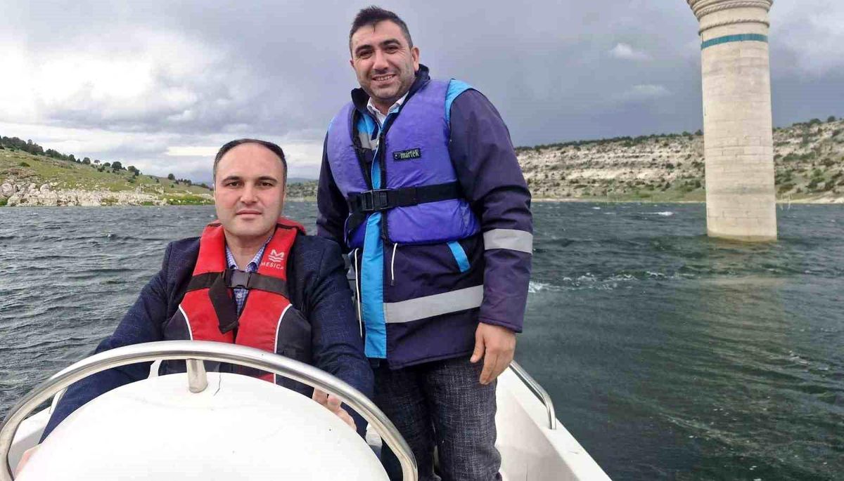 Aslanapa Kaymakamı Tosun, Kureyşler Barajı'nda su ürünleri denetimine katıldı