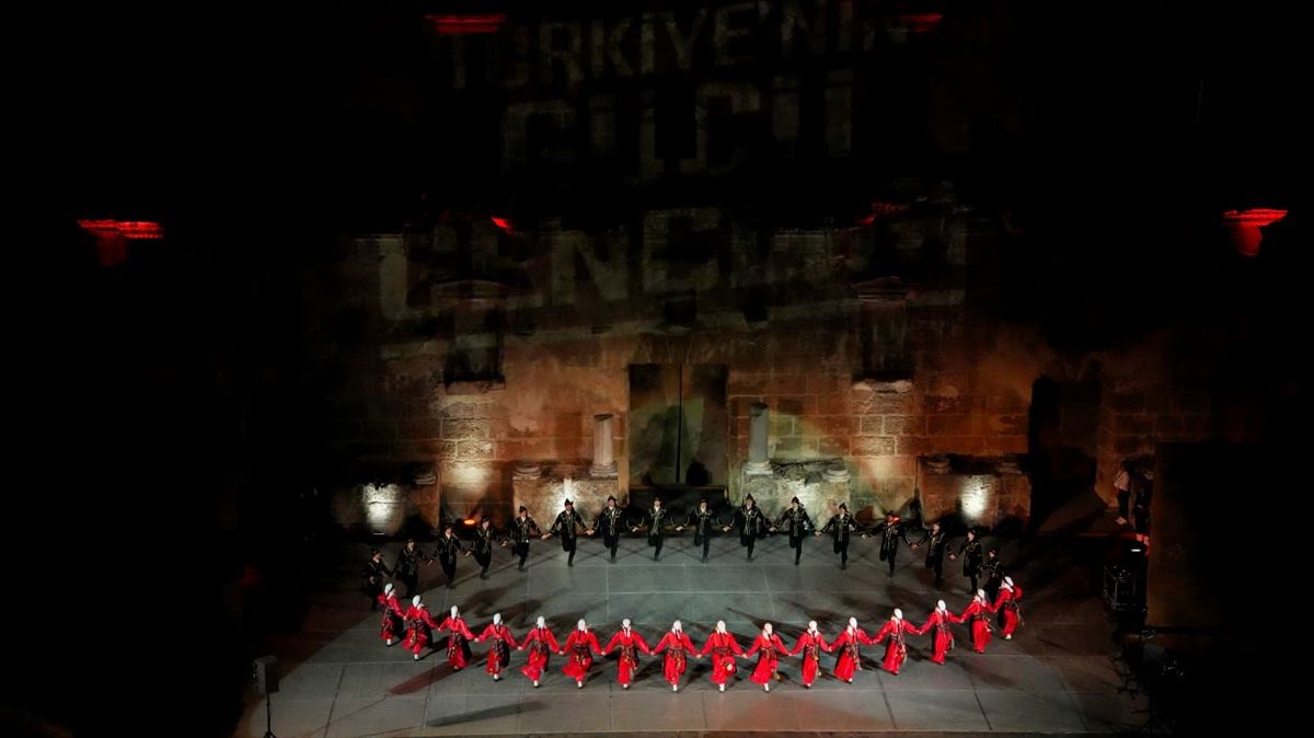 Aspendos'ta Gençlik ve Spor Şöleni