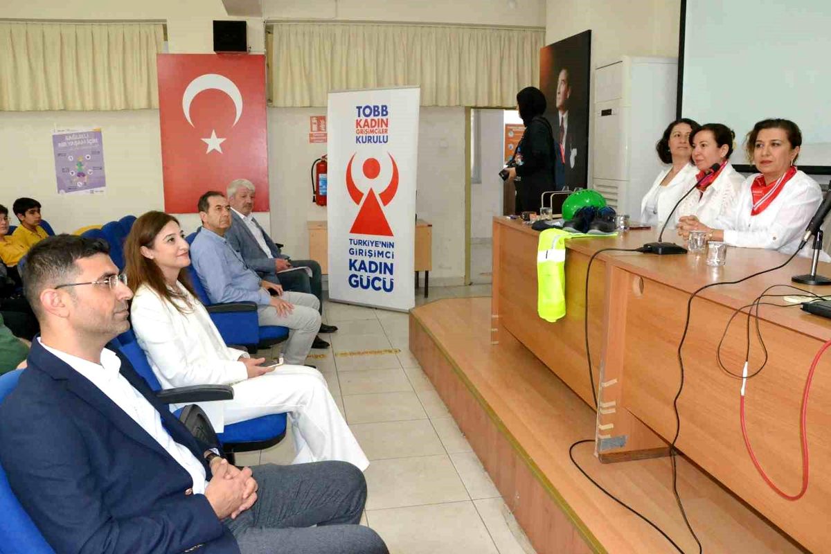 Atatürk'ün izinde üreten gençlik Manisa'da buluştu
