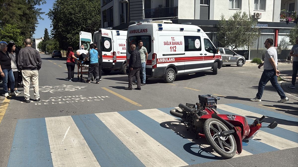 Efeler'de motosiklet kazası: İki yaralı