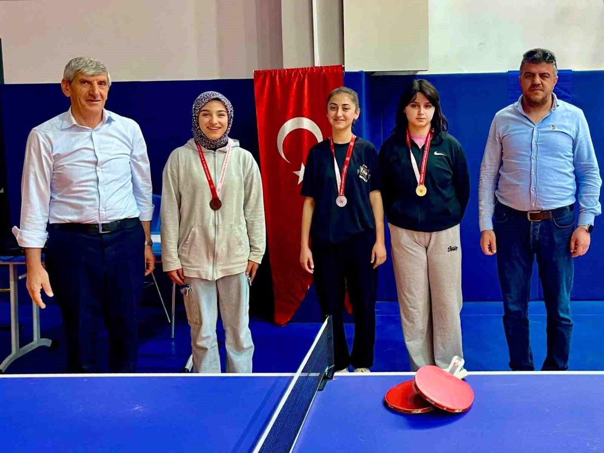 Bilecik'te Liseler Arası Masa Tenisi Müsabakaları tamamlandı