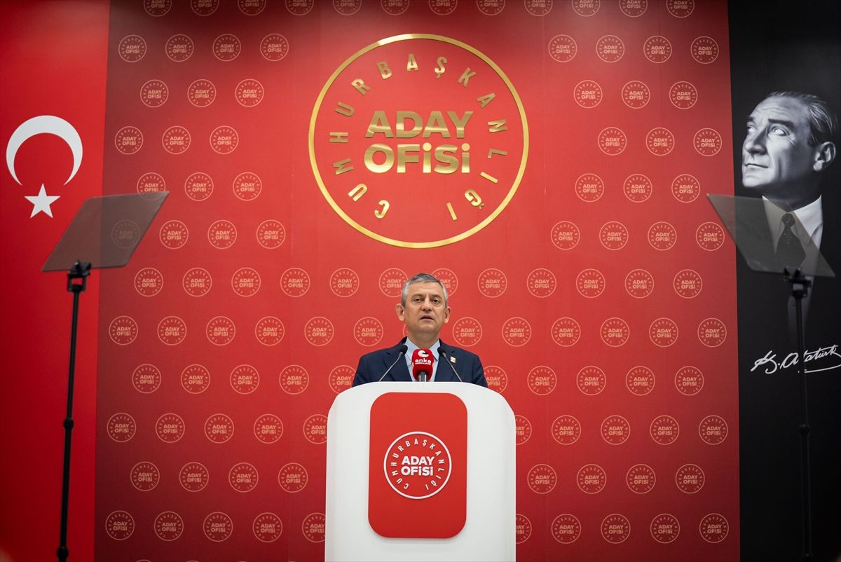 CHP Genel Başkanı Özel basın toplantısı düzenledi Açıklaması