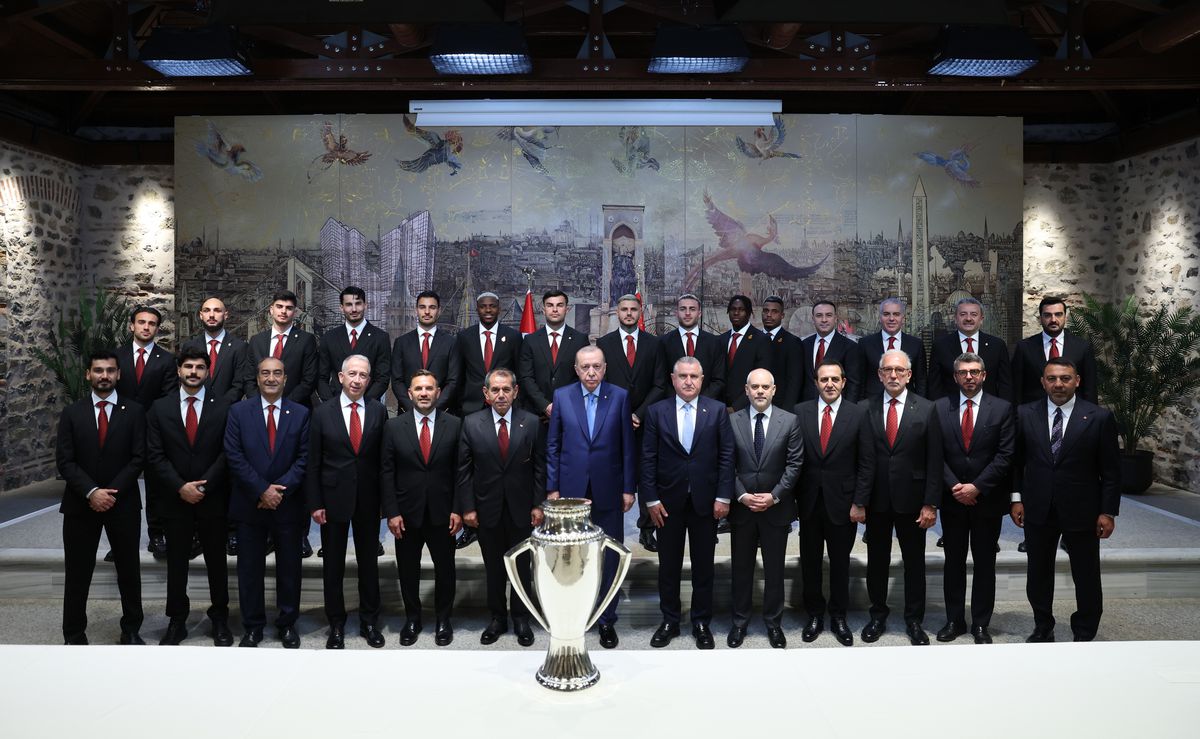 Erdoğan, Süper Lig Şampiyonu Galatasaray'ı Kabul Etti
