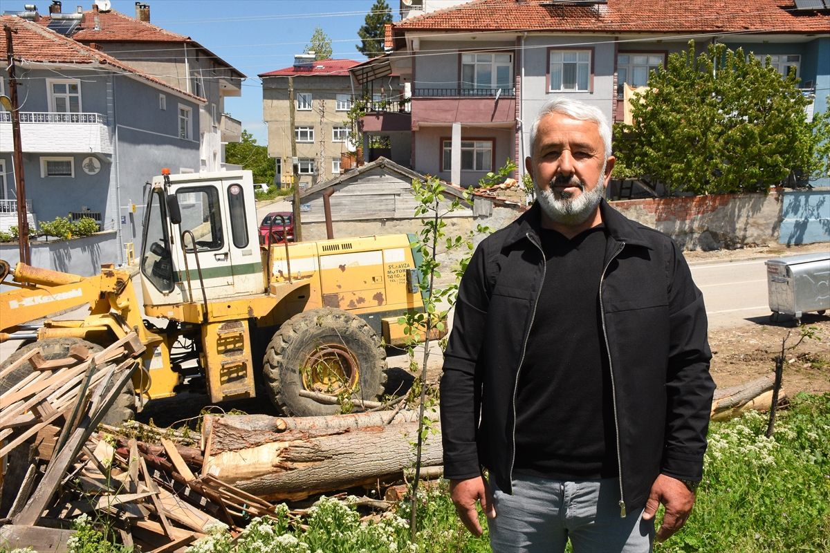 İş makinesi operatörü Havza'daki selde 30 kişiyi kurtardı