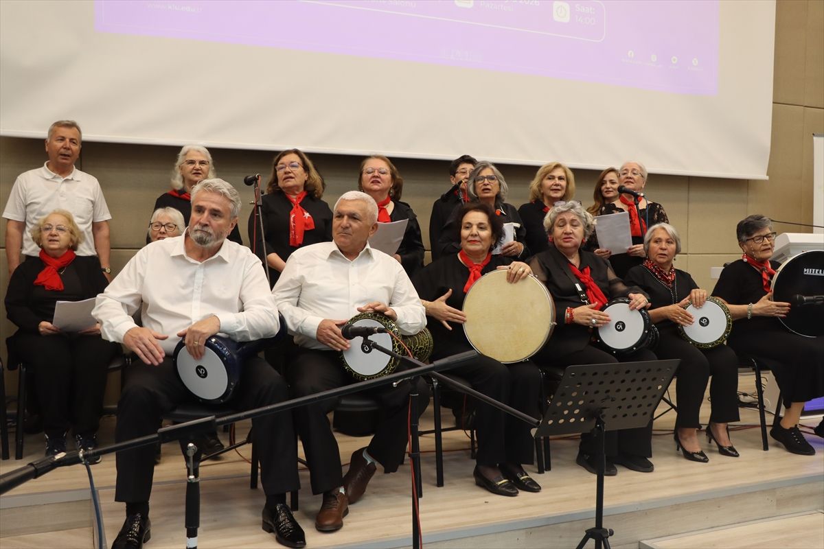 KLÜ'de "60+ Tazelenme Üniversitesi"nin akademik yılı kapanışı yapıldı