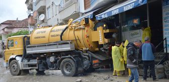Samsun'un Havza ilçesinde selin ardından temizlik çalışmaları sürüyor
